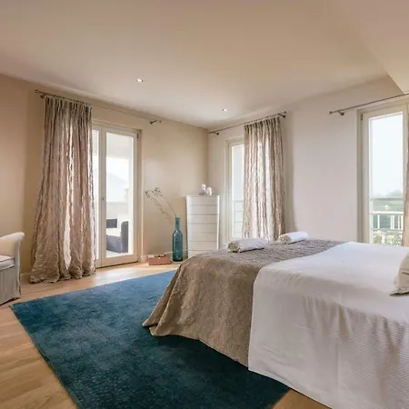 Candida Villa Tar-Vabriga